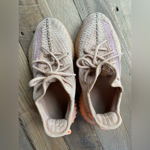 Yeezy Boost 350 - Picture 6 of 10